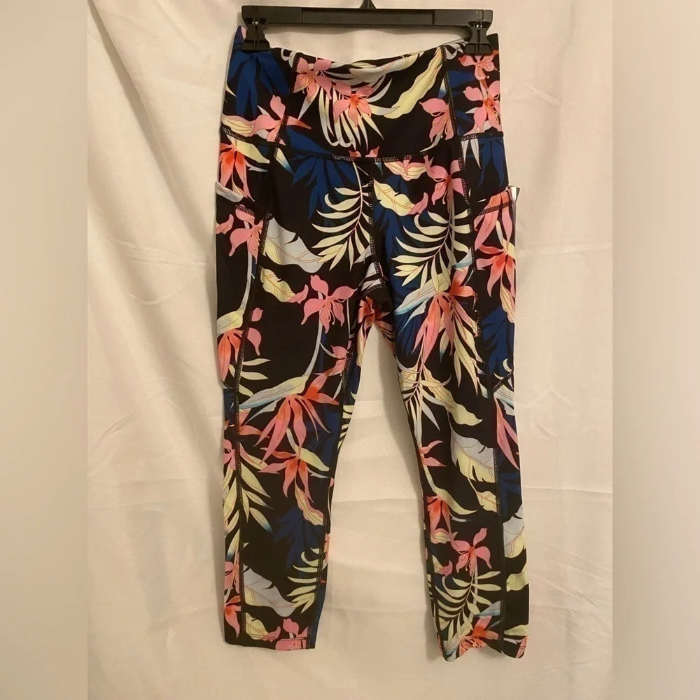 Avia size small leggings